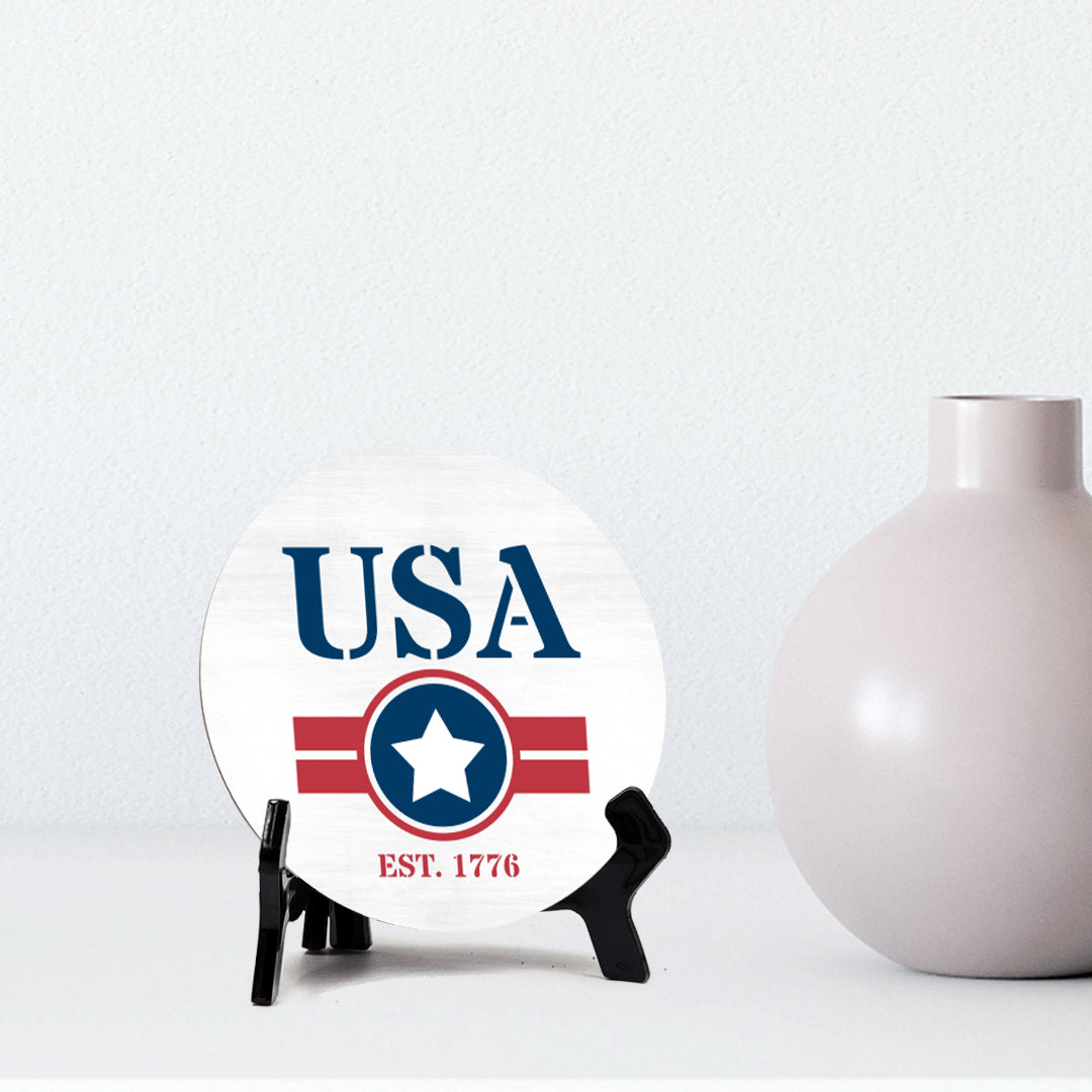 USA est. 1776 (5 x 5“) Circle Table Sign with Acrylic Stand | American Pride Decoration